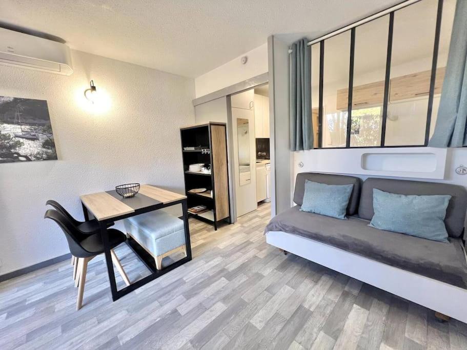 Appartement Port De Hyeres 4 Personnes Dış mekan fotoğraf